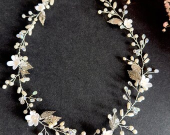 Lange Boho Braut Diadem in Roségold mit Porzellan Blumen und Perlen Haarkrone Braut Haarschmuck romantische Hochzeit Brautkranz in Rosegold