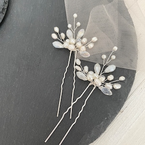 Bridal hairpins with pearls in cream white or pink Universal bridal jewelry hair accessories Handmade wedding accessories image 8