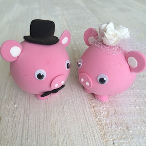 Cute piggy pink piglet bride and groom gift cake topper funny cake figures wedding gift for bride and groom