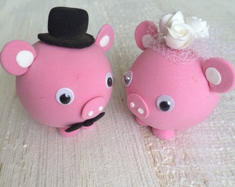 Cute piggy pink piglet bride and groom gift cake topper funny cake figures wedding