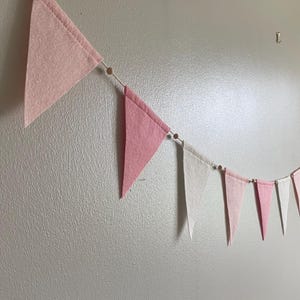 Pink & natural felt bunting, pink nursery bunting, pastel baby decor, girls bedroom bunting, pink pastel party bunting, summer party bunting