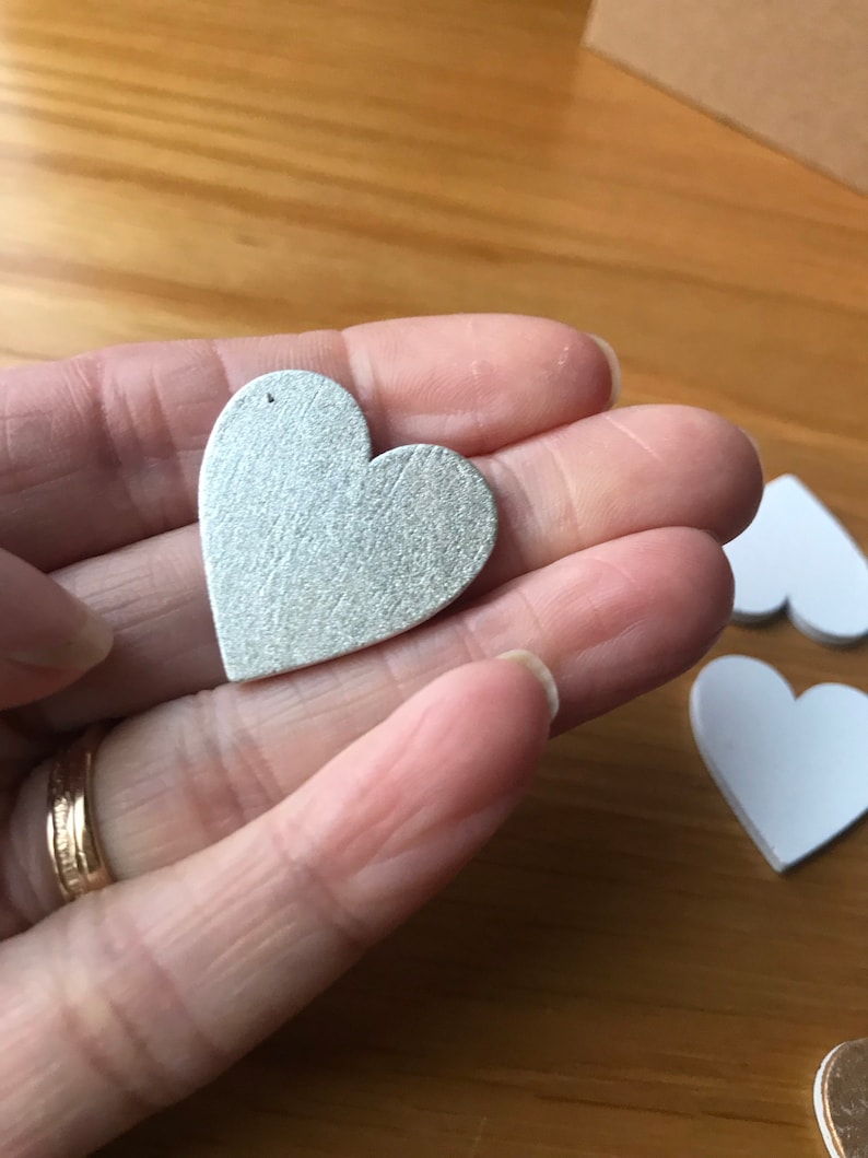 10 white painted craft hearts, 10 paintable craft hearts, Christmas craft essentials, card making hearts, wedding decorative hearts scatter, zdjęcie 3