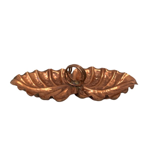 Vintage TWO LEAVES Copper Dish~Catchall~Ring~Candy Dish~Ashtray~Hand Hammered Copper Leaf Shaped Dish~Boho Decor