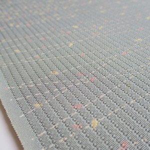 Tissu japonais pour kimono - Soie - Été- Nekojarashi - Couleur menthe clair, rose, jaune et blanc - Différentes longueurs disponibles.