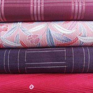 Musterpaket - Japanischer Kimono-Stoff - Gebraucht & Nicht Gebraucht - 4 Designs - Pink, Blau, Weiß, Himbeere