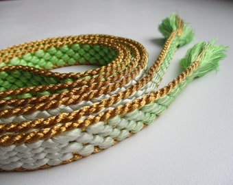 Obijime japonais - Ceinture - Accessoires - Plat - Vert, blanc et or - Taille 159 x 1,7 cm - Occasion.