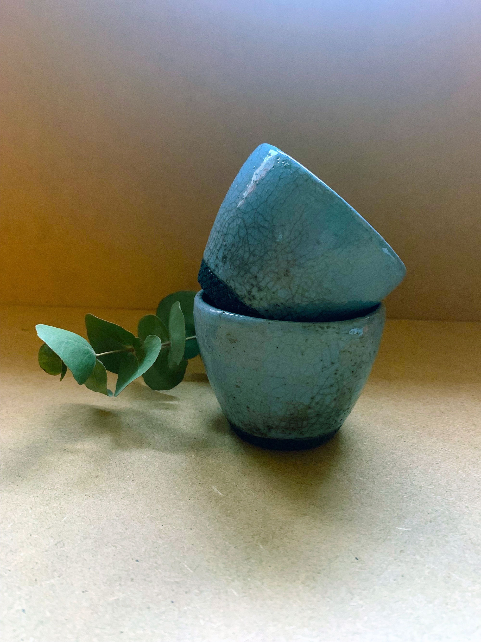 Paire de Tasses à Thé ou Café, Céramique Raku, Bleu Pervenche, Contemporaine