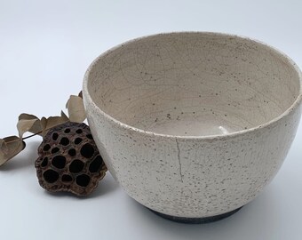 Bowl, pot holder, raku ceramic, white enamel, black base, Japan spirit