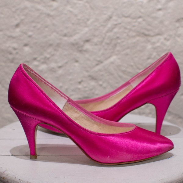 Vintage Fuchsia Satin Pumps 70s / 80s Barbie Heels Size 7.5 Hot Pink Magenta Pointed Satin Heels by Fayva