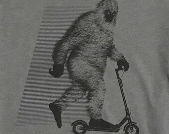 Camiseta gráfica divertida de Pie Grande en patinete: regalo para papá friki