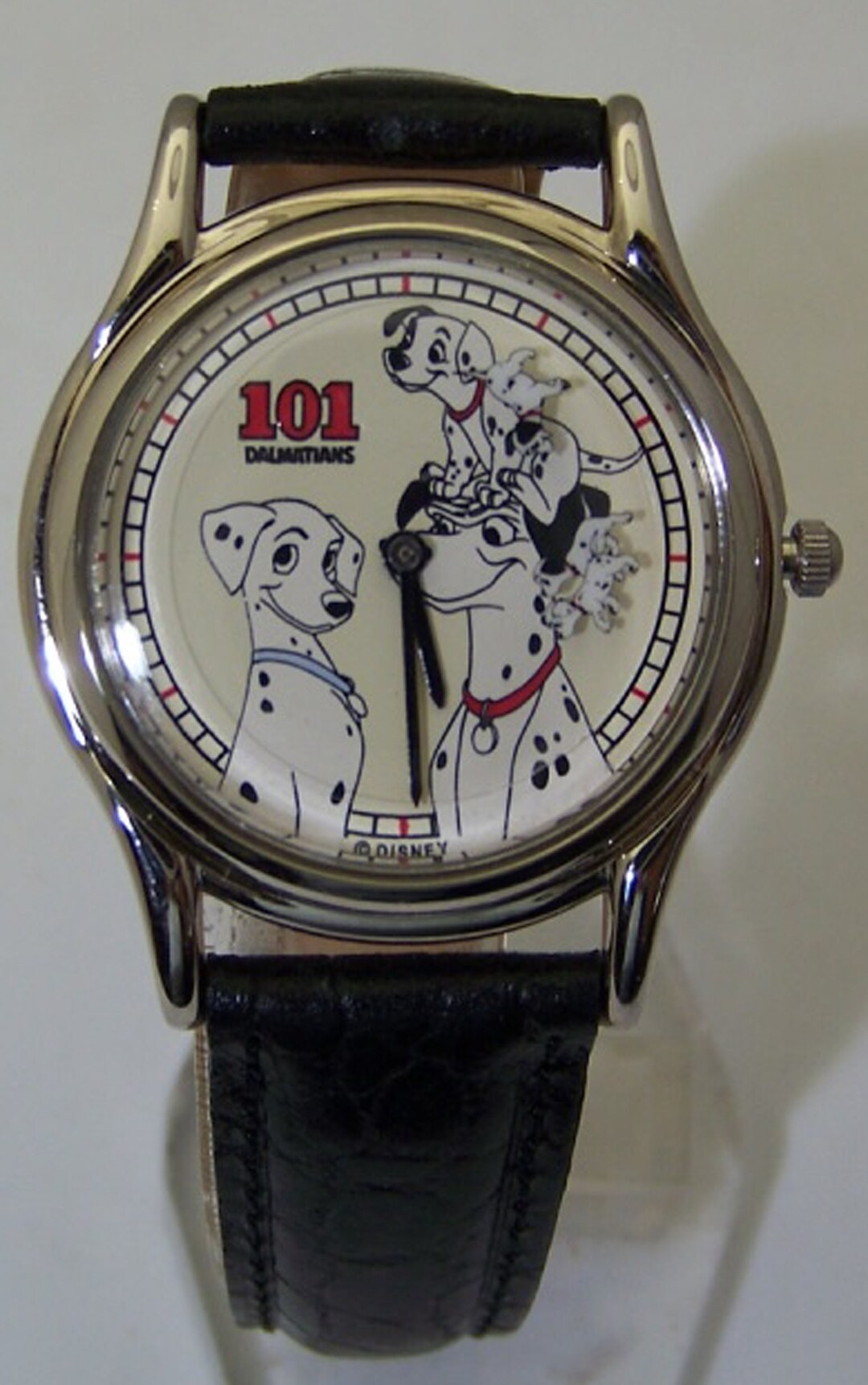 NWT Retro 102 Dalmatians Watch ? DISNEY 101 DALMATIANS HIDDEN SCREEN FLIP WATCH $ 155 USD  main image 4