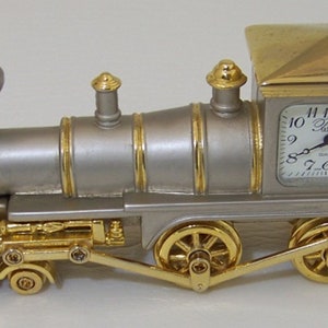 Train Engine Desk Clock Platinum Collectible Vintage Locomotive Clock