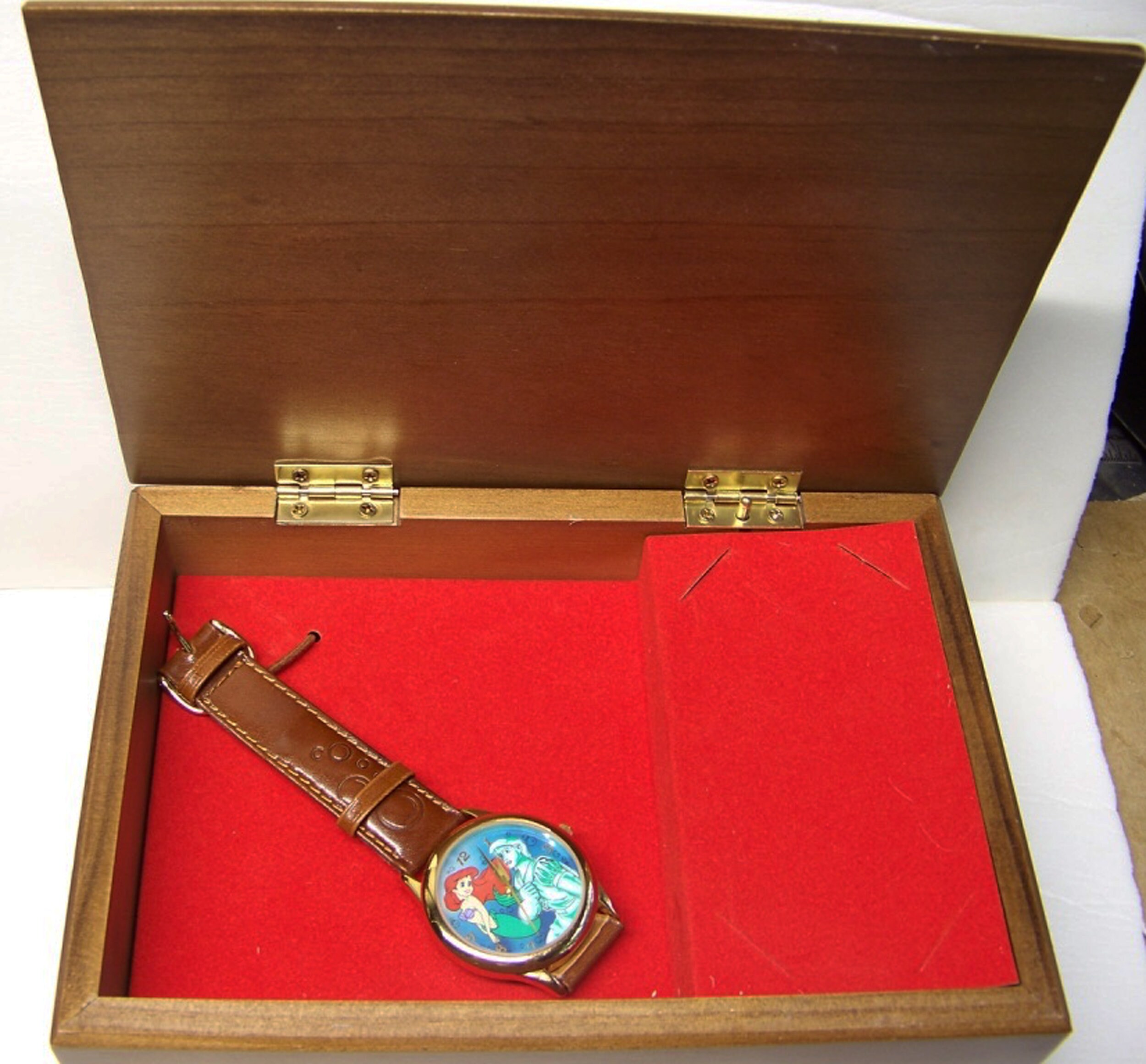 Disney Watch Collectors Club Series V Little Mermaid By Fossil W/music Box #4268 Little Mermaid Watch In Disney Watches & Timepieces (1968  main image 2
