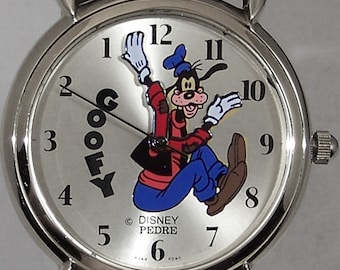 Goofy Backwards Pedre Disney Watch 1989 Silver Lmt. Ed. Wristwatch