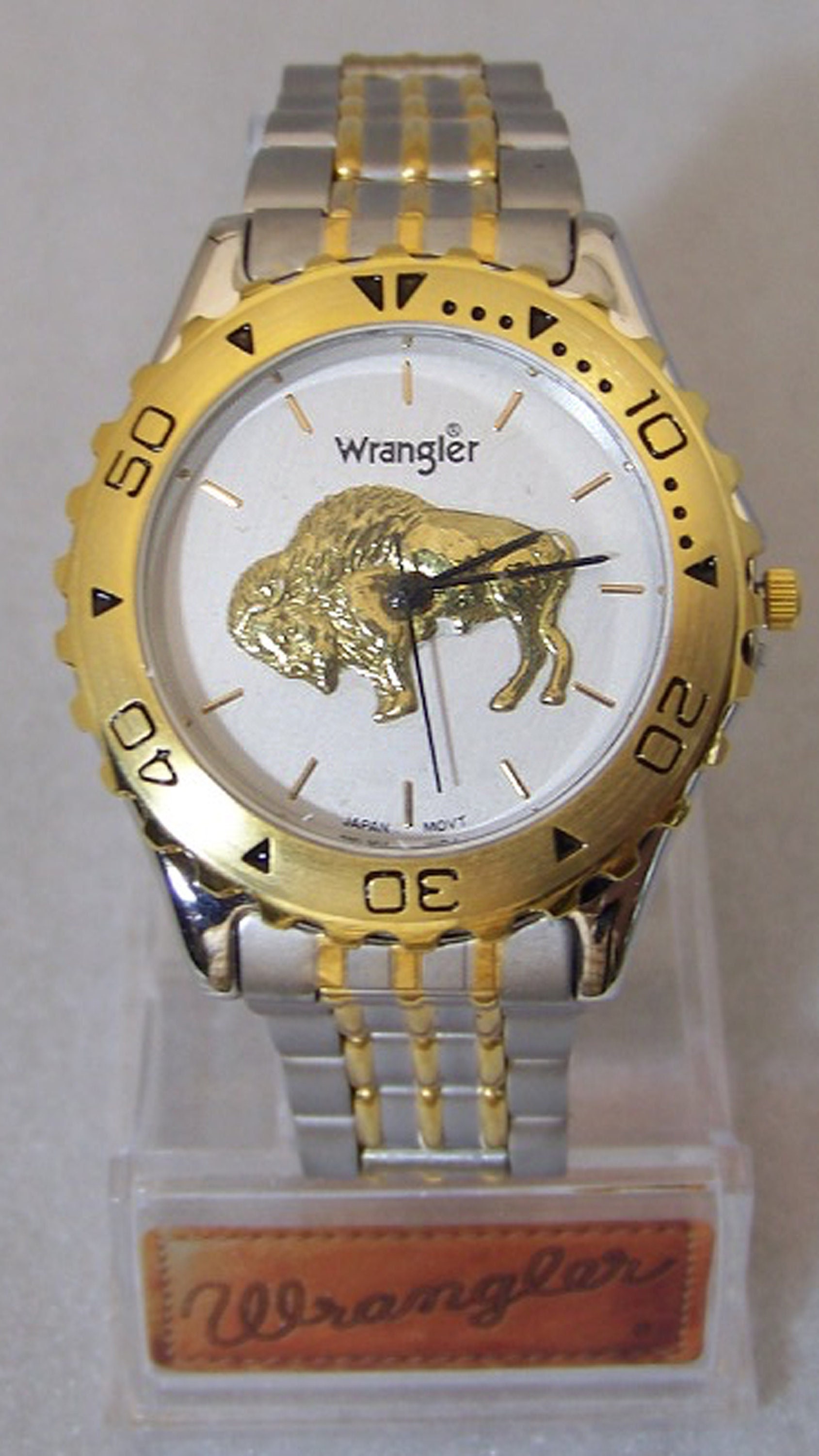 Wrangler Buffalo Watch Mens Stainless Steel Wristwatch with Gold Bison