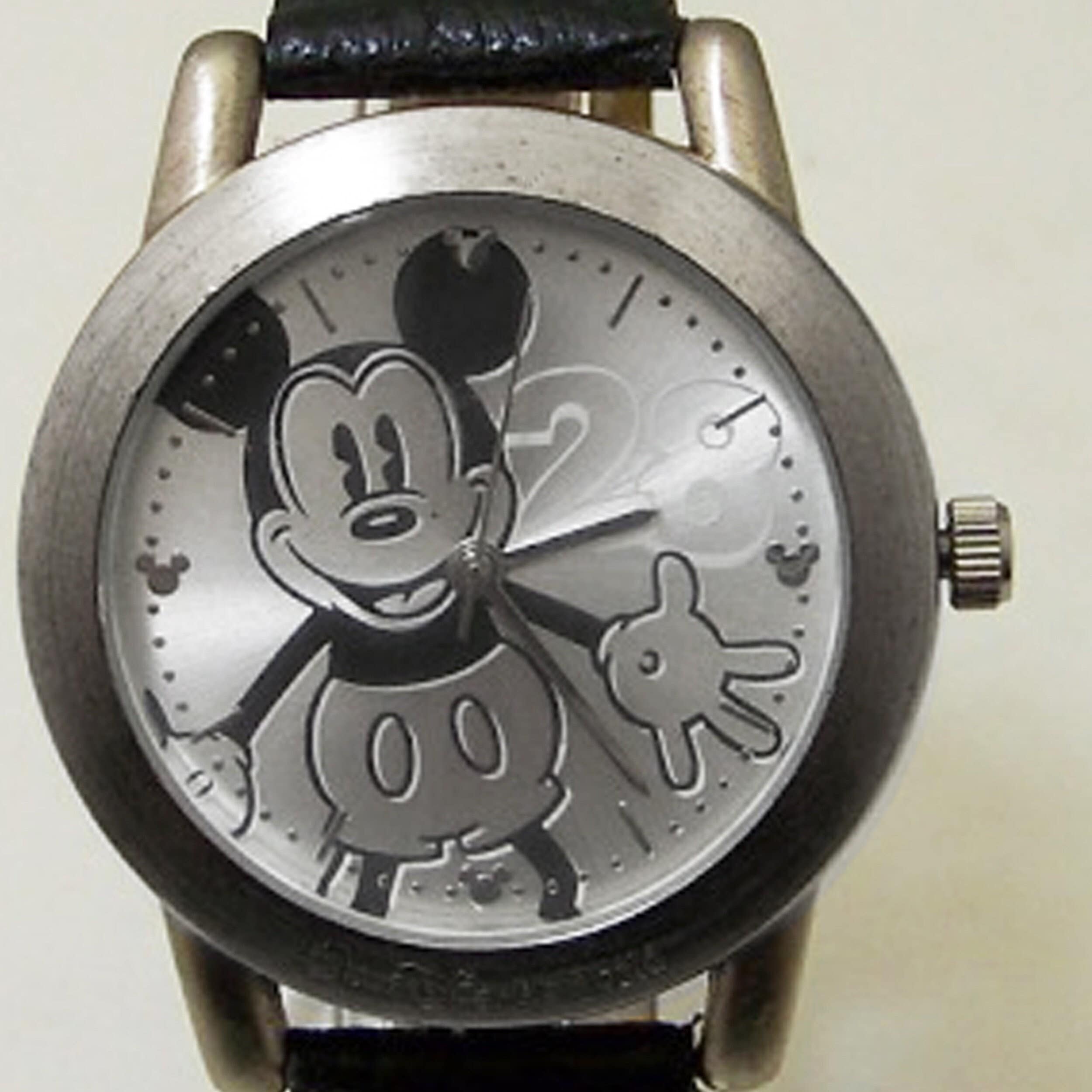 Vintage Mickey Mouse 1928 Limited Release Unisex Watch Working Walt Disney World 1928 MICKEY MOUSE Watch Limited Release  main image 4