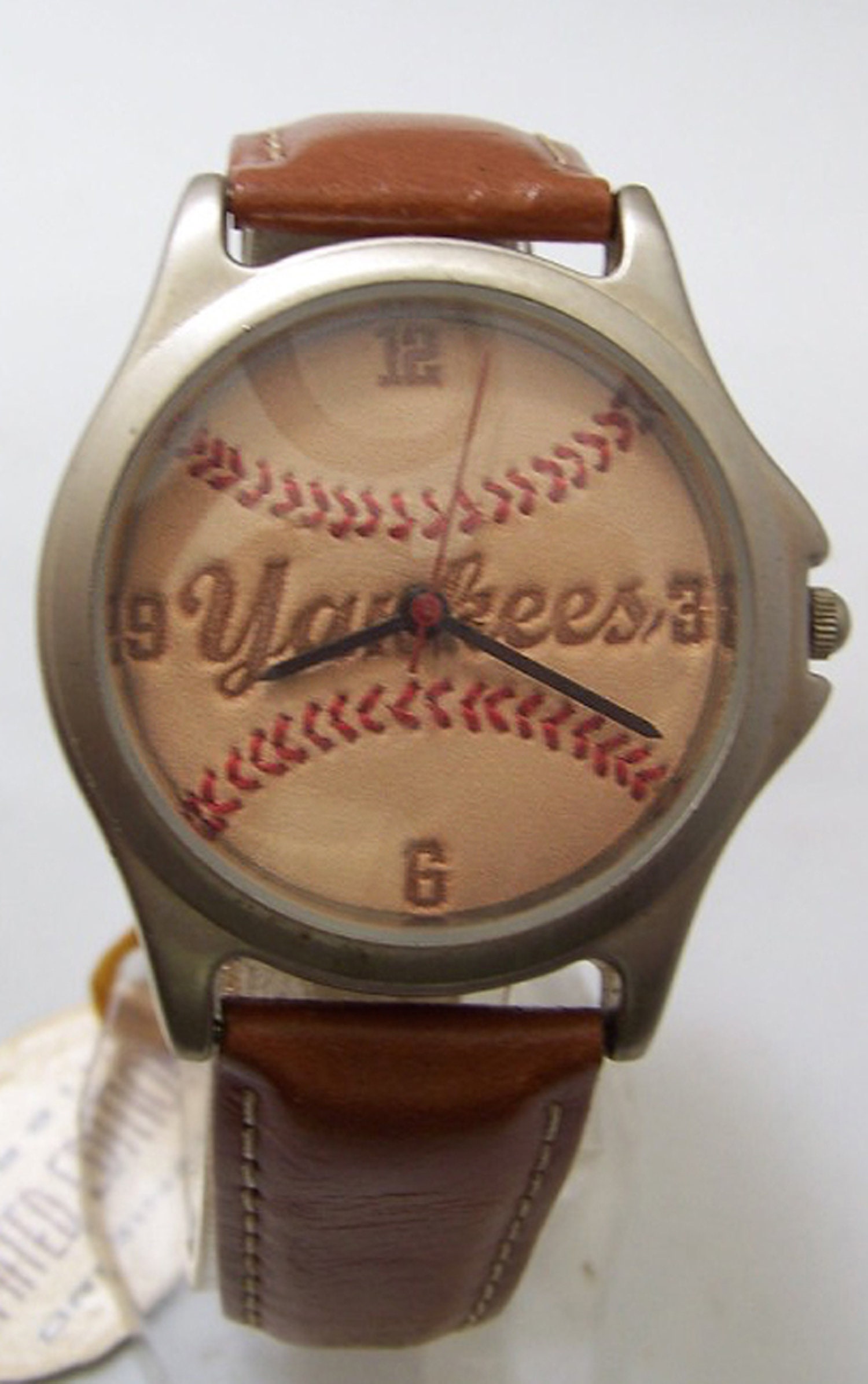 New York Yankees Fossil Watch Vintage in Bat Case Hormel Lmt
