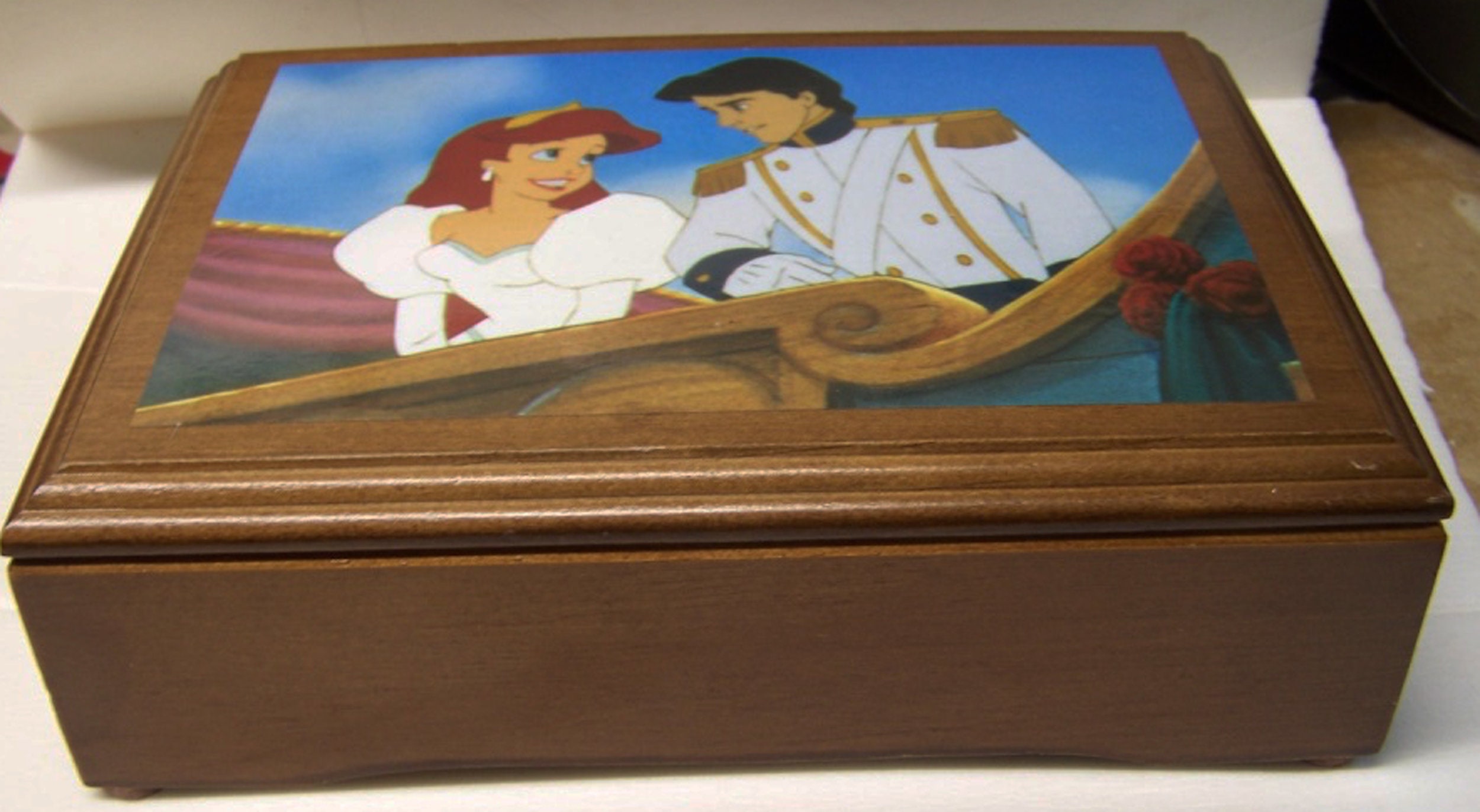 Disney Fossil Little Mermaid Watch Box Collectors Club Series V - BOX ONLY ❌SOLD❌ Rare ? The little mermaid ?‍♀️ “Ariel” Disney  main image 4