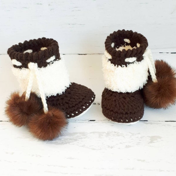 Fur Mukluk Crochet Booties, Baby Shower Gift, Baby Boy Boots, Baby Girl Boots, Gender Reveal, Pregnancy Announcement, Fur Boots with Pompoms