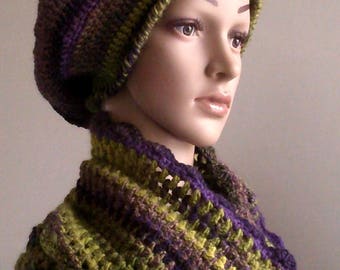 Woolen beret and Snood degraded of green and purple