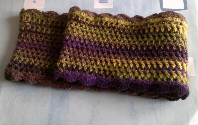 Woolen beret and Snood degraded of green and purple image 3