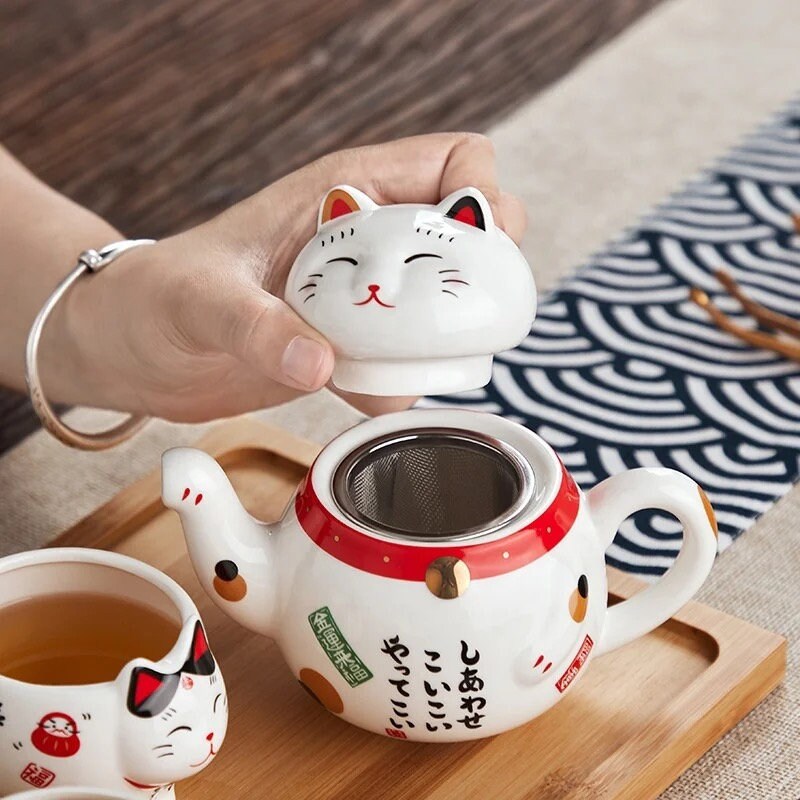 Japanese Lucky Cat Tea Pot Set