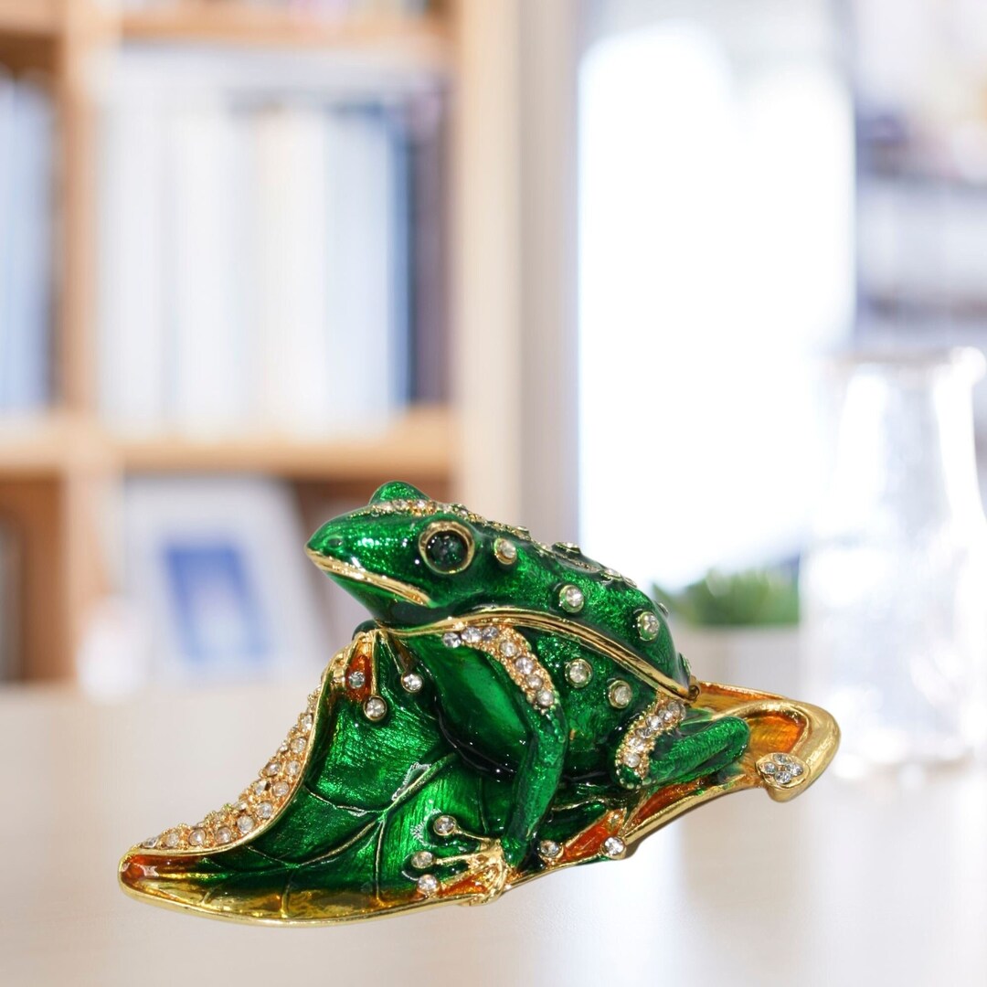 Handcrafted Frog Brass Stomach Open With Beads Work Attracts Wealth Etsy