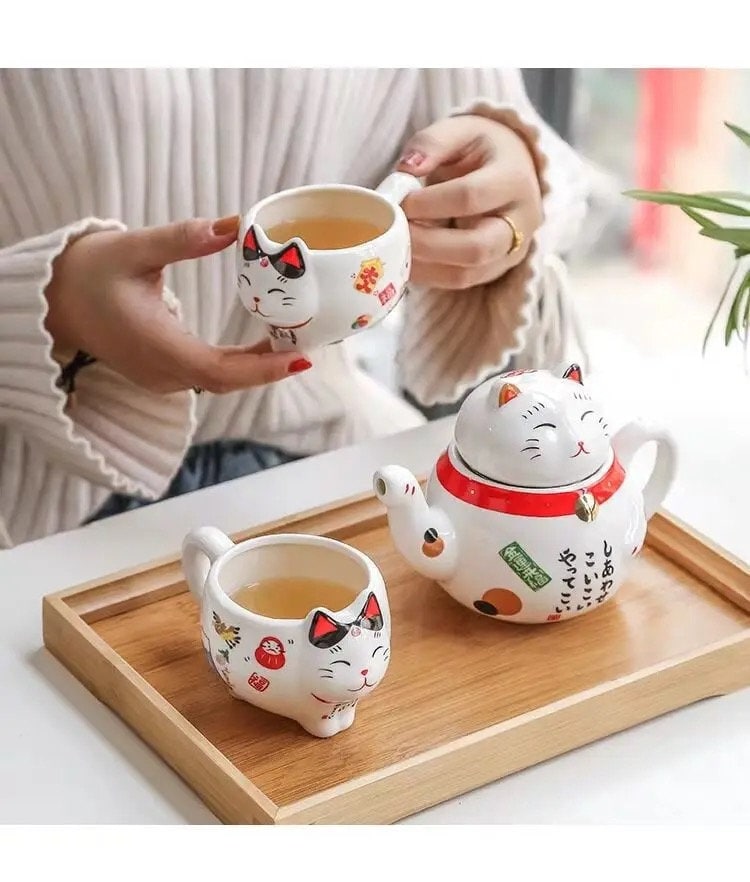 Cast Iron Tea Kettle for Stovetop - Japanese Tea Set with Warmer, Trivet,  Infuser and 4 Teacups, Hobnail Design (40 oz, Black, 6 Pieces)