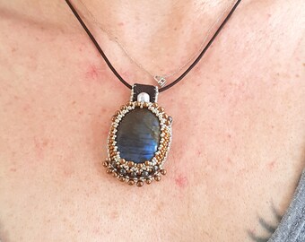 Adjustable cord necklace and blue Labradorite pendant embroidered with Miyuki beads, handmade