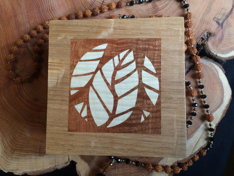 Wooden Jewellery Storage Box Small keepsake box Small Wooden Trinket Box Trinket box with Contemporary leaf design