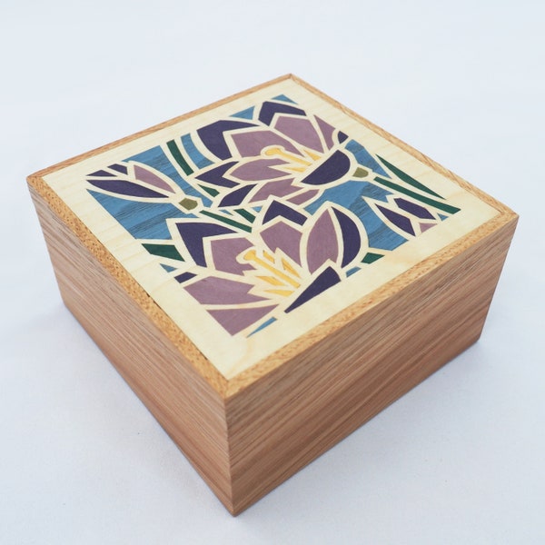 Small Wooden Trinket Box, Small Jewellery box, Oak Keepsake Box, Flower Trinket box, Small wooden gift box, Personalised gift box *