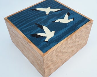 Wooden Trinket Box with Seagulls, Wooden jewellery box, Personalised Gift box, Wooden gift box, Wooden cufflinks box, Coastal style box