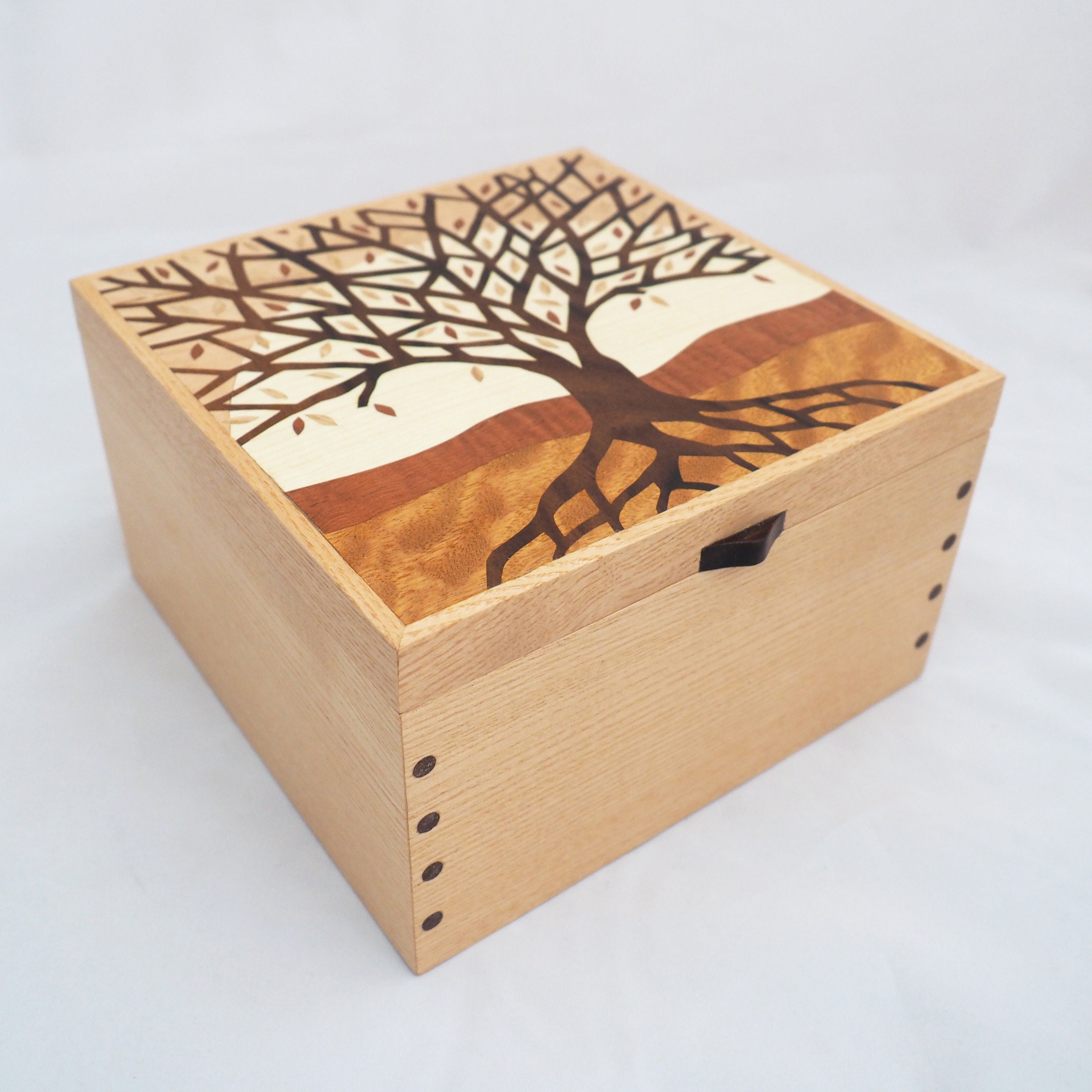 GLOMAXLY Large Tree Of Life Wooden Keepsake Box - Elegant Vintage Jewelry Storage Box Durable Wooden Box For Storing Photos, Gifts, Jewelry, Decorative Memory Boxes With Anti-Slip Pads