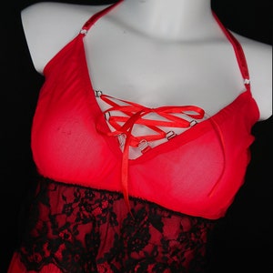 Red &quot;Helden&quot; babydoll with black lace size S-M