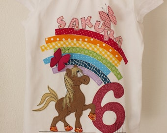 Geburtstagsshirt mit RegenBogen,Pferd,Zahl,Name,Schmetterling,Kindershirt,Mädchenshirt,Shirt zum Geburtstag mit Regenbogen und Pferd,Glitzer