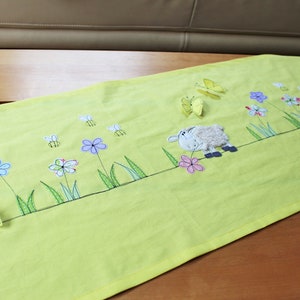 Table runner, Easter table runner, Easter tablecloth, Easter, spring, Easter decoration, spring decoration, sheep, sheep, butterflies, flower meadow