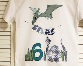 Camicia di compleanno, camicia di compleanno con dinosauro, dinosauro, camicia di compleanno bambini, numero di compleanno, compleanno dei bambini, colorkleckskerstin