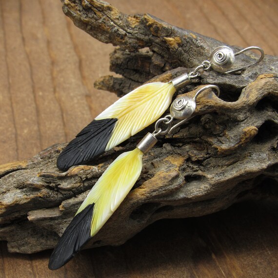 Vintage Mother of Pearl Eagle Feather Dangle Earr… - image 2