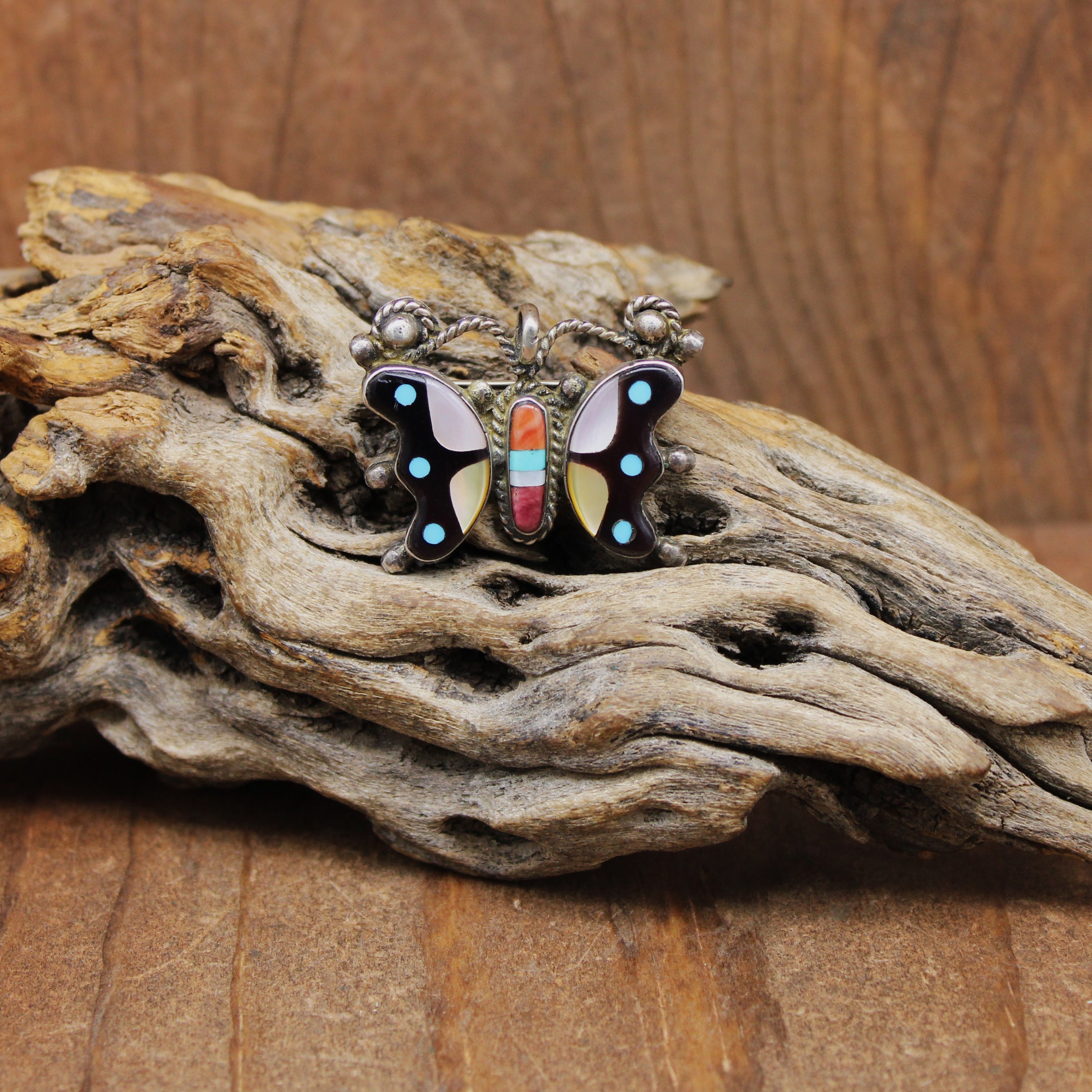 Incredibly Detailed Zuni Lady Duck Natural Turquoise Coral Native American Jewelry Silver Pin Incredibly Detailed Zuni Lady Duck Natural Turquoise Coral Native American Jewelry Silver Pin