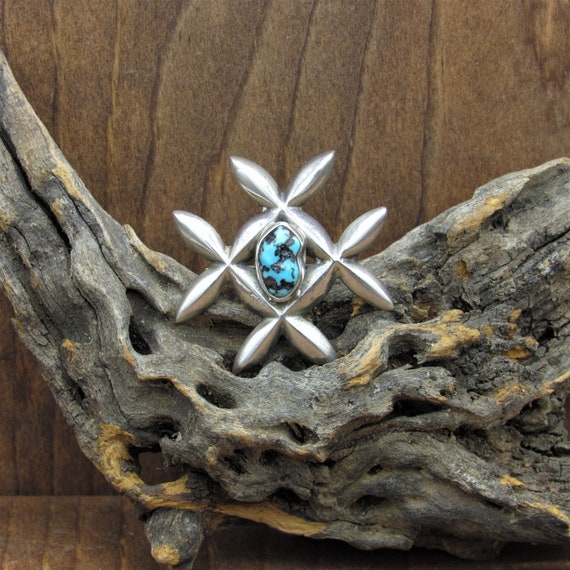 Vintage Sterling Silver And Turquoise Sand Cast Pin *