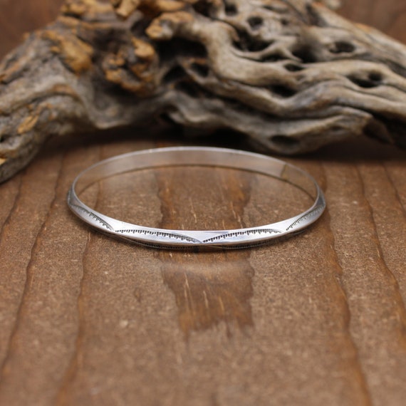 Sterling Silver Triangle Wire Southwest Bangle Br… - image 4