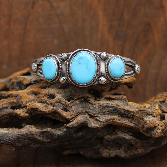Vintage Sterling Silver Three Stone Oval Turquoise