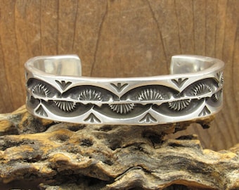 NAVAJO NORA STERLING シルバーバングル Vintage Navajo Nora Sterling Native American Cuff Bracelet