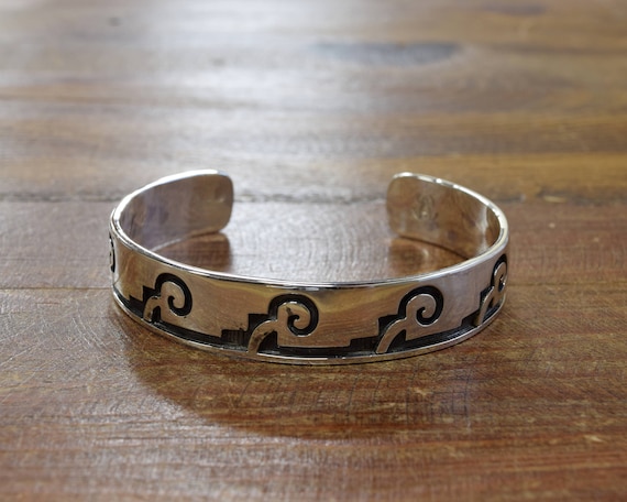 Terry Wadsworth Magnificent Vintage Native American Hopi Sterling Silver Bracelet Terry Wadsworth Magnificent Vintage Native American Hopi Sterling Silver Bracelet