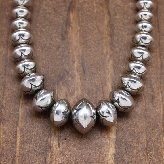 アクセサリー NAVAJO handcrafted silver necklace NATIVE AMERICAN NAVAJO INDIAN R BENNETT STERLING SILVER
