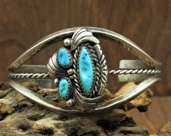 Vintage Southwest Sterling Silver and Turquoise Cuff Bracelet *