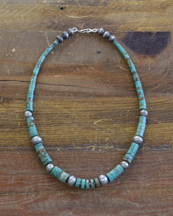 Rare Graduating Turquoise Nugget Vintage Native American Navajo Sterling Silver Necklace Old Rare Graduating Turquoise Nugget Vintage Native American Navajo Sterling Silver Necklace Old