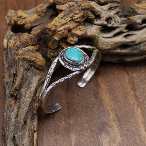 Sterling Silver and Turquoise Stamped Split Shank… - image 5