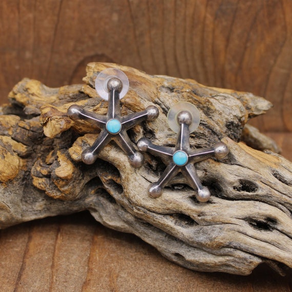 Vintage Sand Cast Sterling Silver Star Earrings w… - image 1