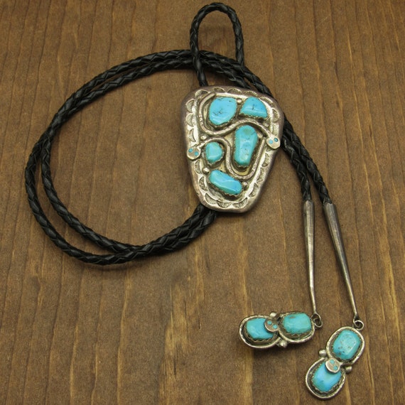 One Of A Kind Vintage Native American Zuni Turquoise Sterling Silver Roadrunner Bolo Tie One Of A Kind Vintage Native American Zuni Turquoise Sterling Silver Roadrunner Bolo Tie